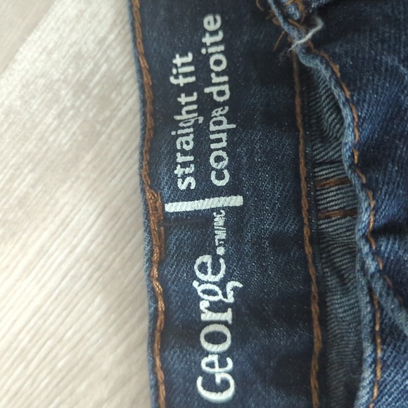 2 for $20 Boys Straight fit jeans Barely worn Adjustable waist - Picture 2 of 3